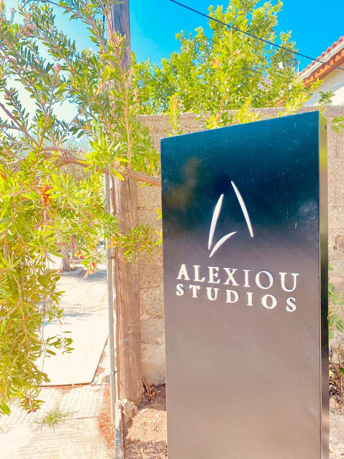لوترا إديبسو Alexiou Studios المظهر الخارجي الصورة